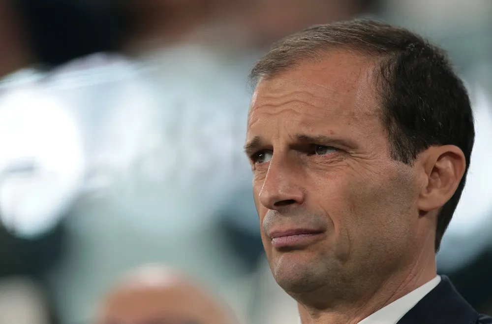 Max Allegri vẫbn muốn gắn bó với Juventus.
