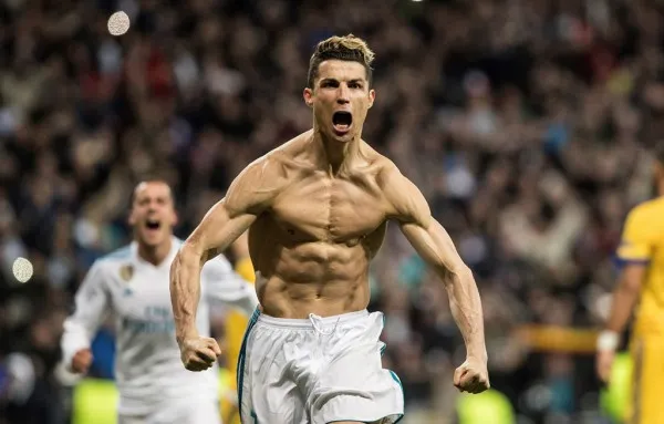 Với tuổi sinh học mới 23, Ronaldo muốn chơi cho Real 8 năm nữa ảnh 1