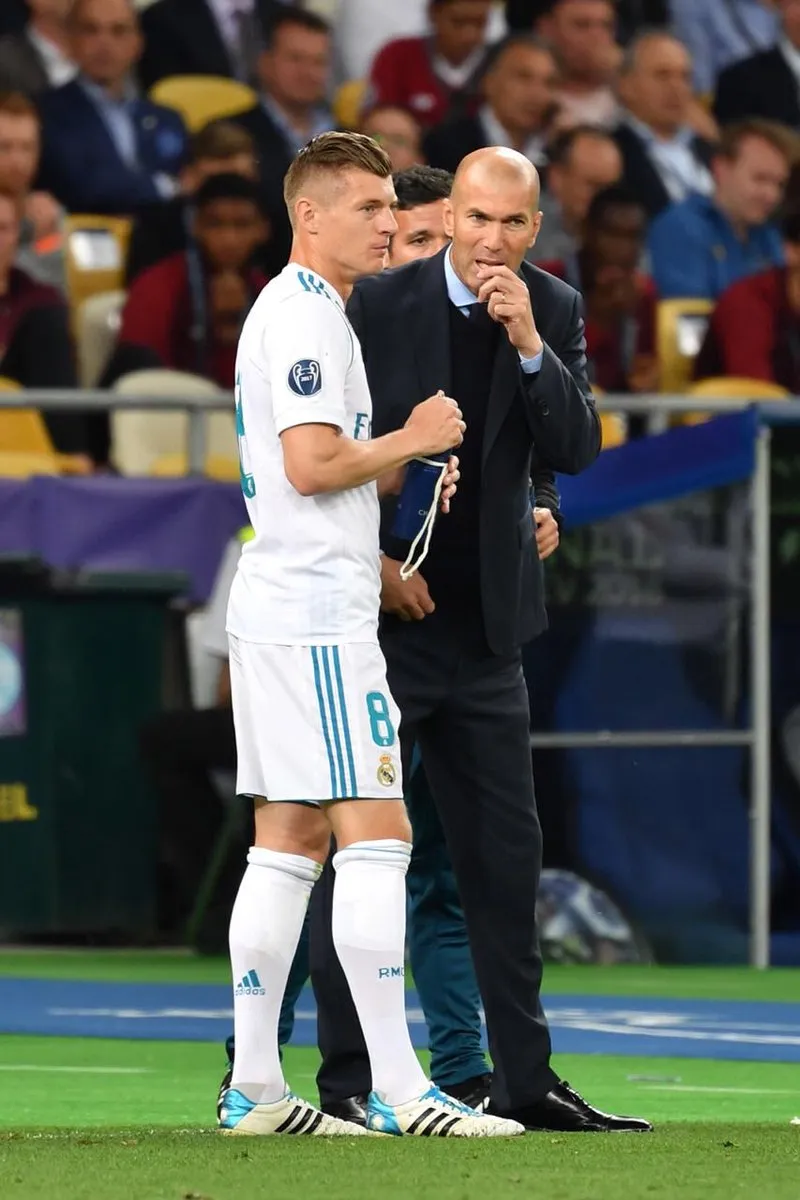 Các ngôi sao Real Madrid nói lời chia tay HLV Zidane ảnh 4