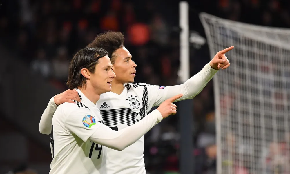 Leroy Sane và Nico Schulz