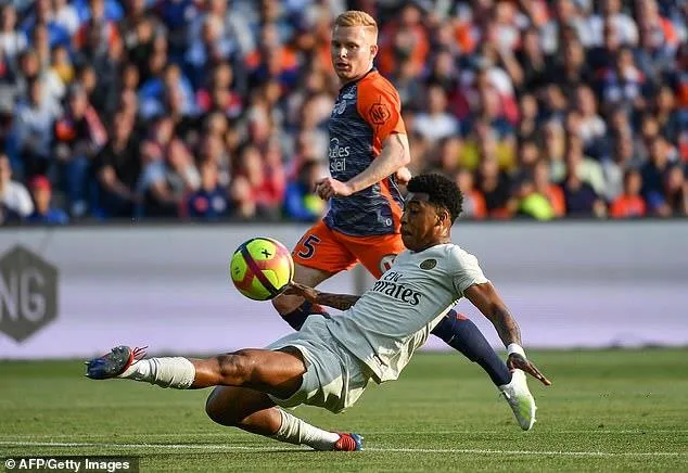 Thua Montpellier, PSG tan mộng phá kỷ lục