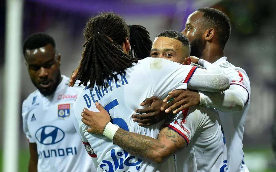 Phong độ đỉnh cao của Memphis Depay