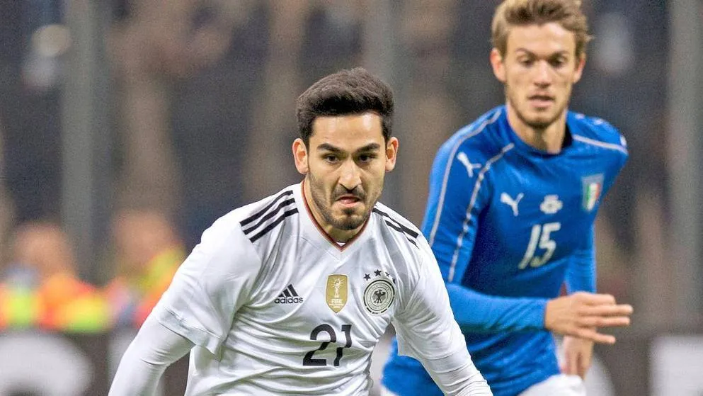 Virus Corona ảnh hưởng tới tuyển Đức