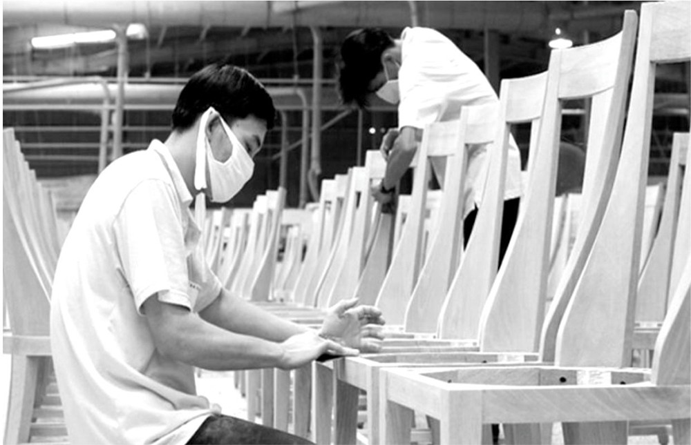 平陽與同奈省多家木製品企業擴大生產規模。