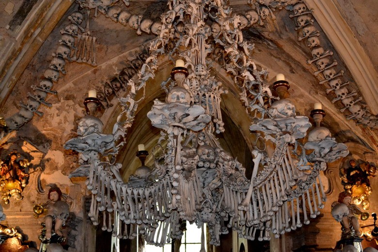 葡萄牙人骨教堂打造悚然之美 ảnh 1