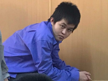 李明日被告在被延緩的複審法庭上。