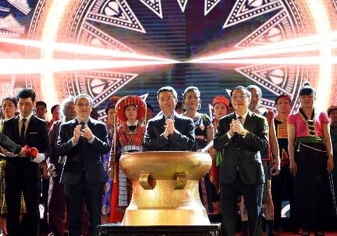 Viettel集團總經理舉辦全國4G網絡開通儀式。