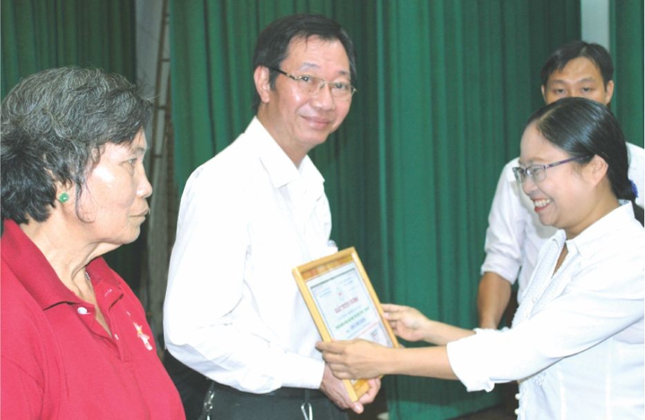 （資料圖1：華文西貢解放日報）