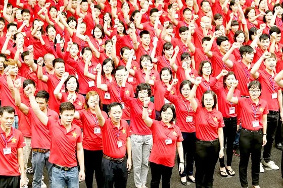 Việt Nam cán mốc 100 triệu dân