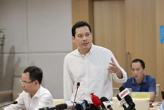 Ông Lê Quang Tự Do phát biểu tại cuộc họp báo. Ảnh T.B
