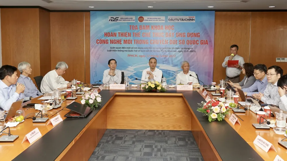 Toàn cảnh buổi tọa đàm. Ảnh Hoàng Hùng