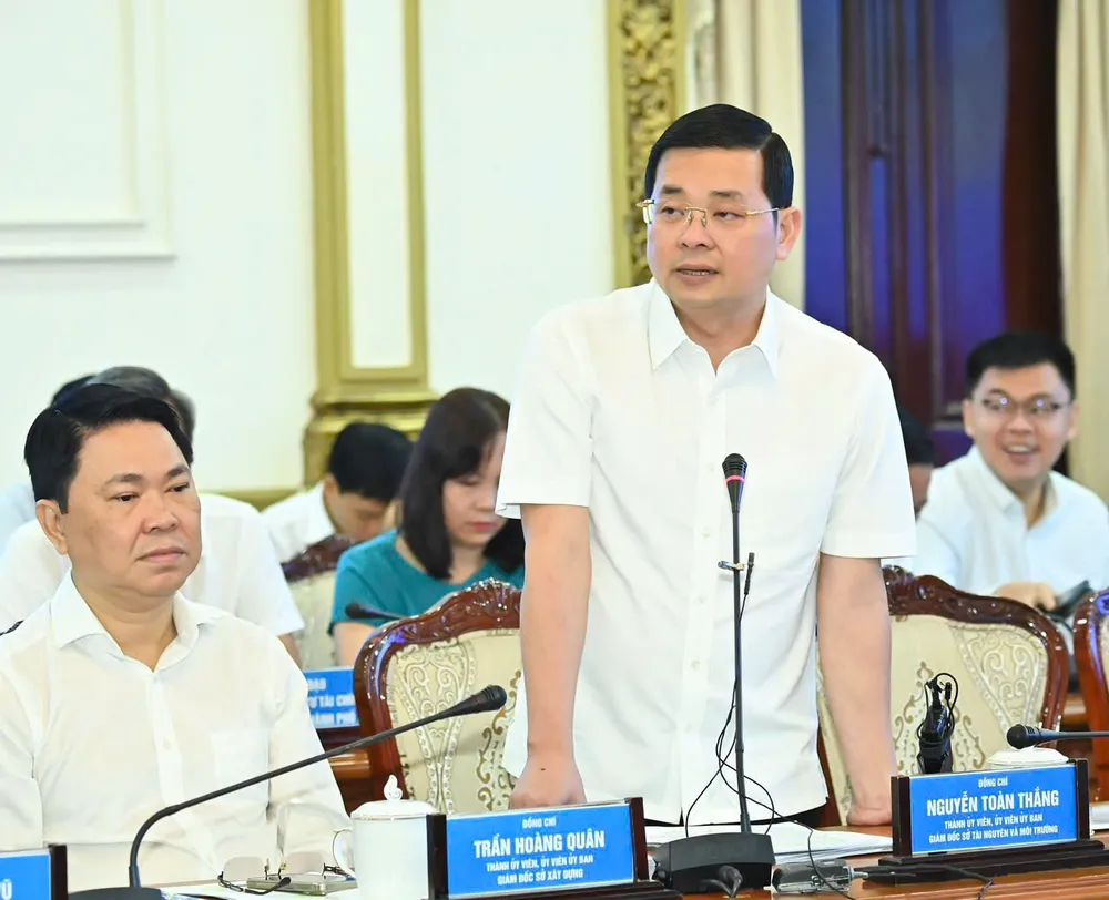 Giám đốc Nguyễn Toàn Thắng phát biểu tại phiên họp. Ảnh Việt Dũng