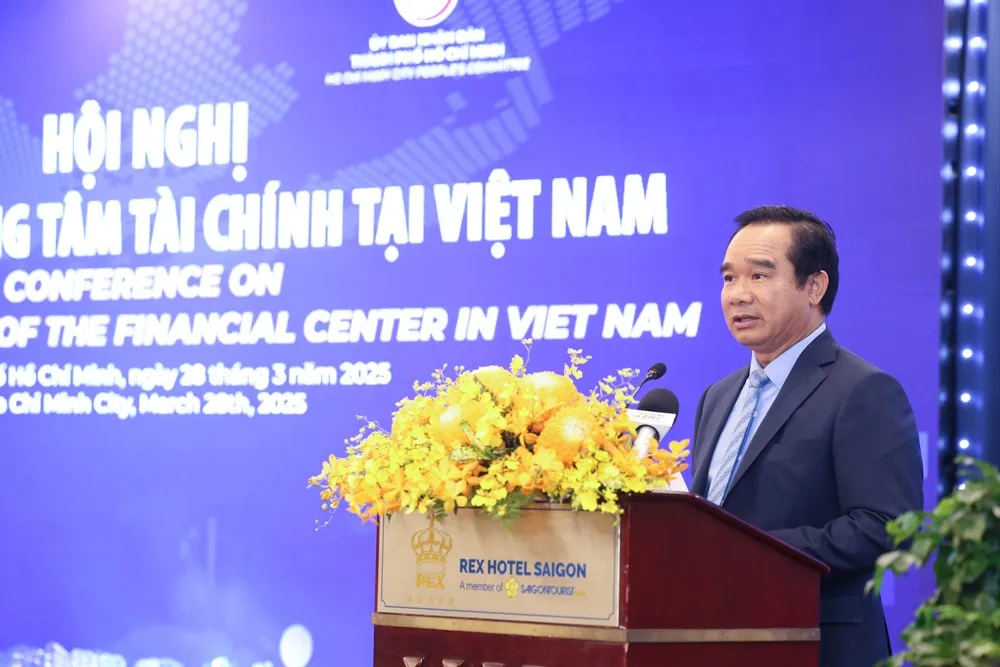 bo-truong-nguyen-van-thang-viet-nam-khong-de-lo-mat-thoi-co-khi-xay-dung-trung-tam-tai-chinh-20250328154220.jpg