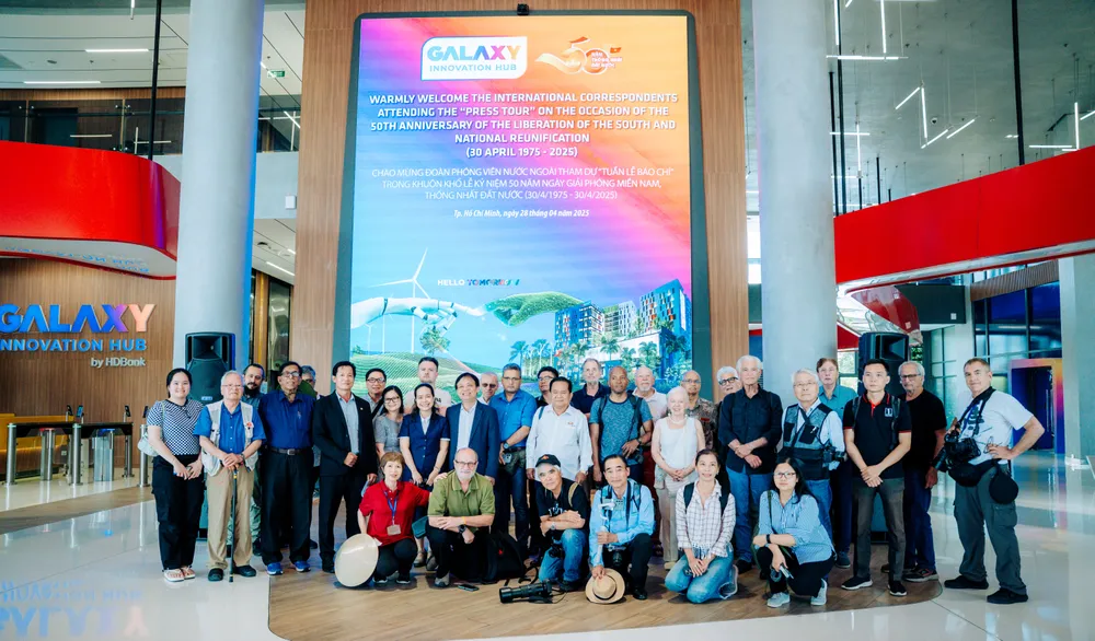 Chứng nhân lịch sử xúc động trước bước tiến của Việt Nam đổi mới và hiện đại