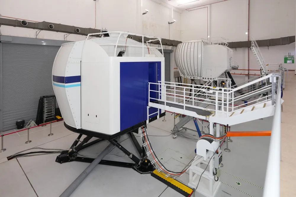 Malaysia có buồng lái mô phỏng trực thăng Airbus H175 mới