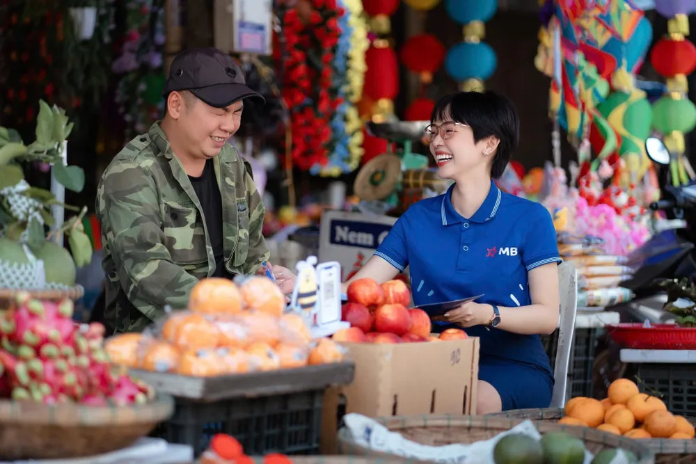 Ảnh PR - Nhân viên MB CSKH.jpeg