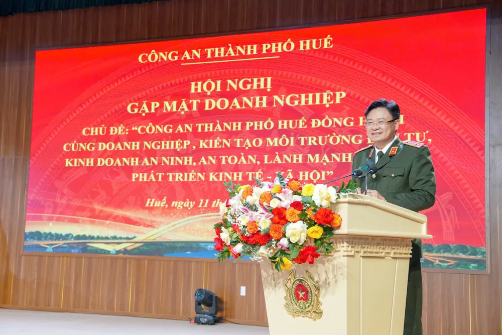 Thiếu tướng Nguyễn Thanh Tuấn, Giám đốc Công an TP Huế phát biểu tại hội nghị 