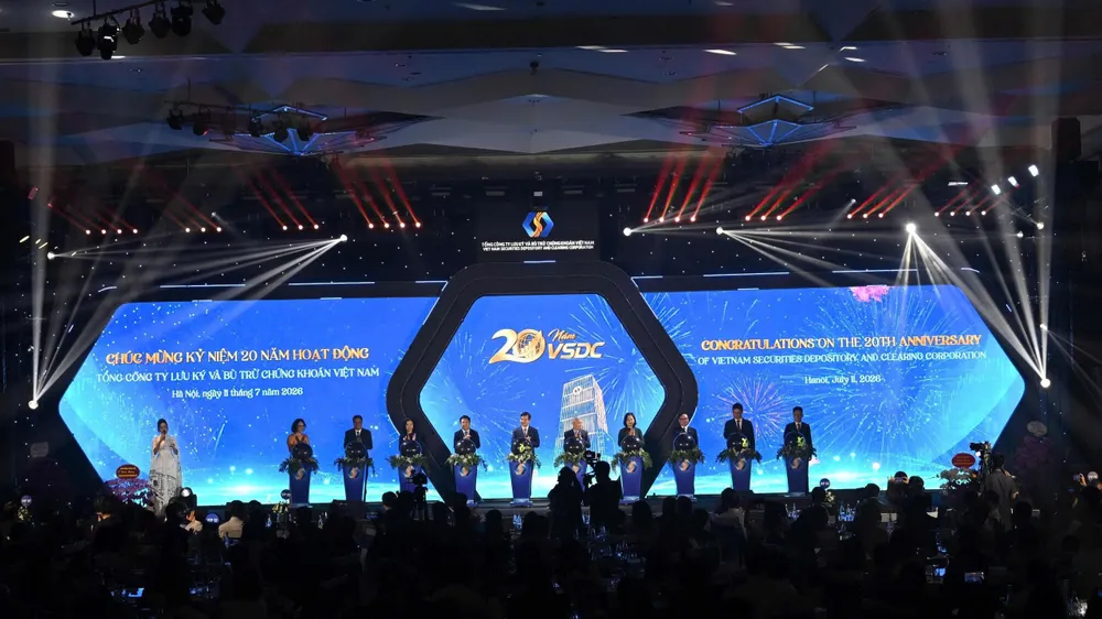 Nghi lễ kỷ niệm 20 năm thành lập