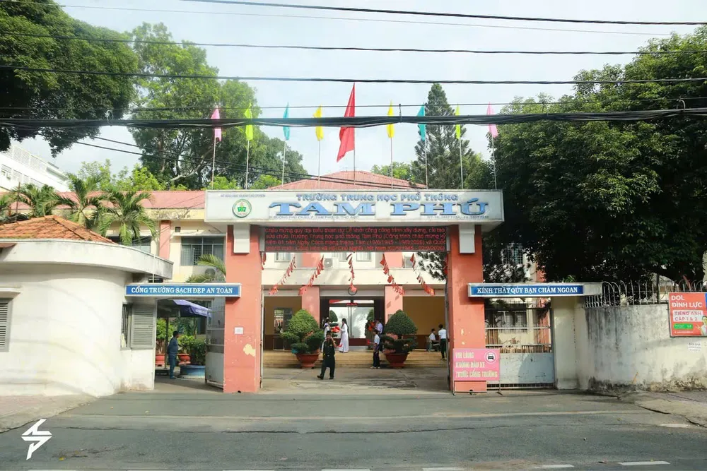 Trường THPT Tam Phú bác tin vận động tài trợ gần 1 tỷ đồng