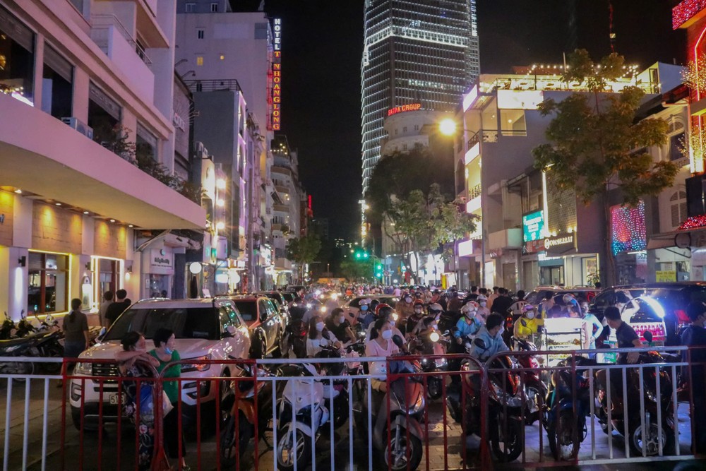 市中心多条道路将实施交通管制