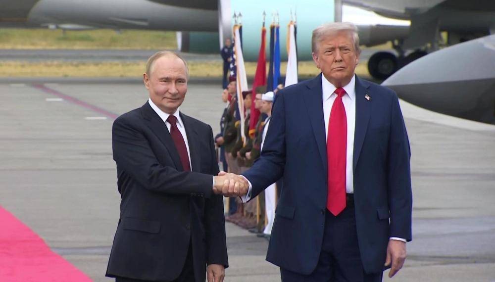 美国总统特朗普和俄罗斯总统普京。