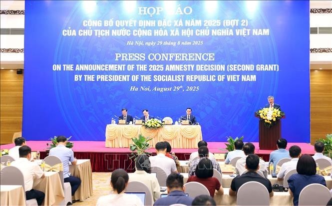 新闻发布会现场。