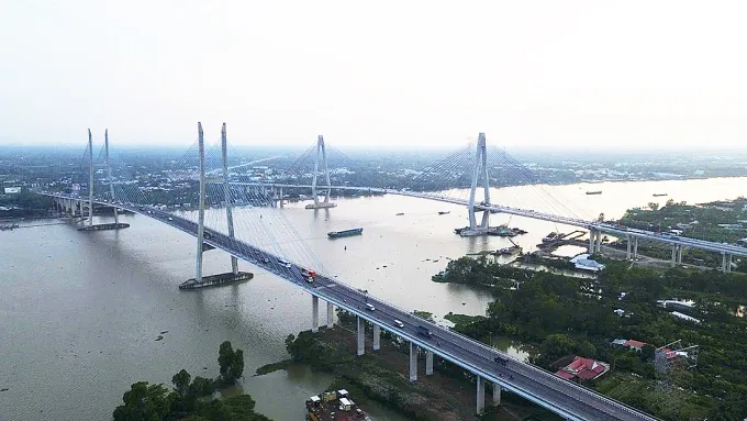 美顺大桥与美顺二号大桥。