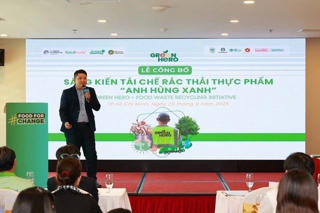 越南食物银行网络主席阮俊启在活动上发言。