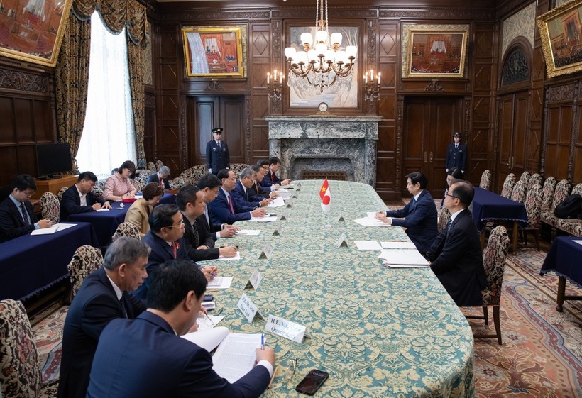 国会副主席陈光方会见日本参议院议长关口昌一。