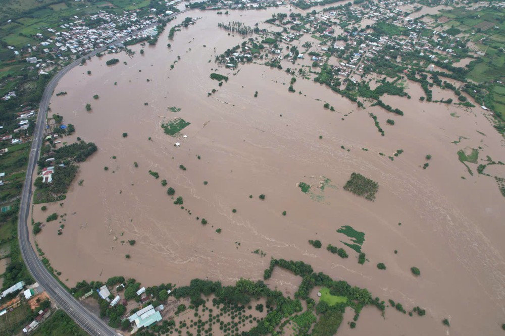 2   z7162408472346-e90451859dbf641d5eab003bd7be6f03-596-629.jpg