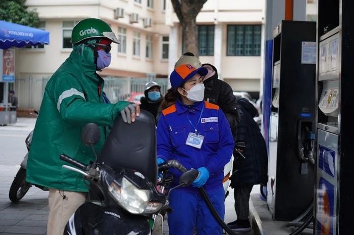 油价大幅上涨。