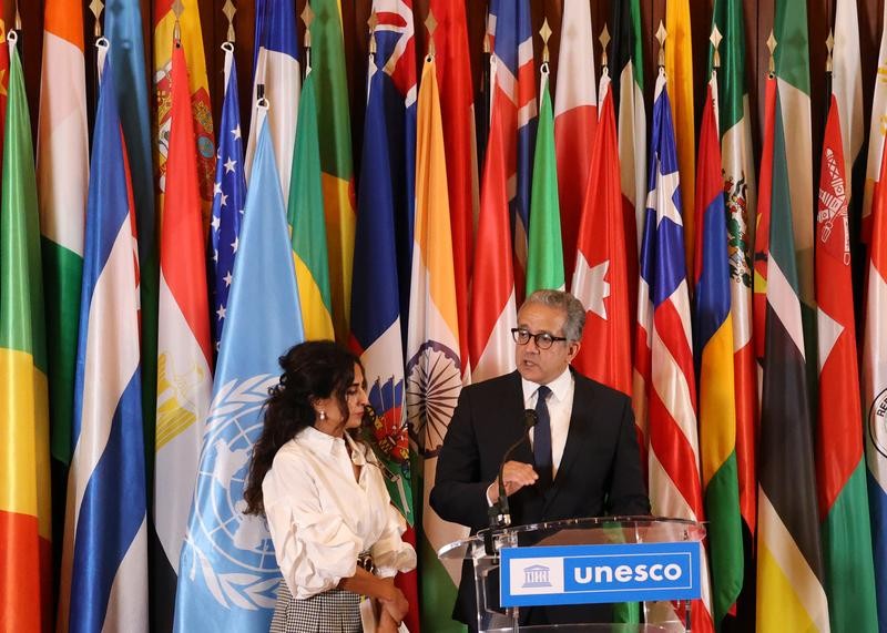 埃及前旅游和文物部长哈立德·埃纳尼当选联合国教科文组织总干事。