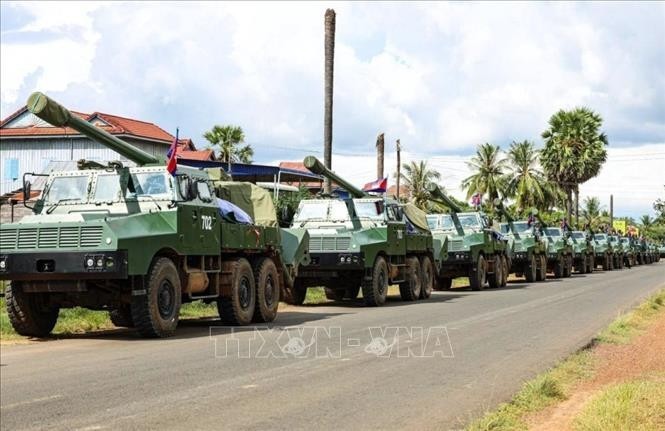 柬埔寨与泰国启动重武器第二波撤离行动。