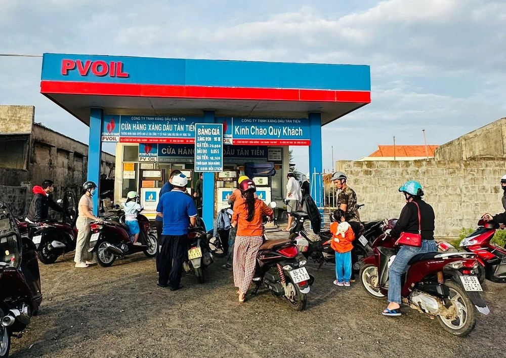 林同省富贵特区的各个加油站暂时没油。