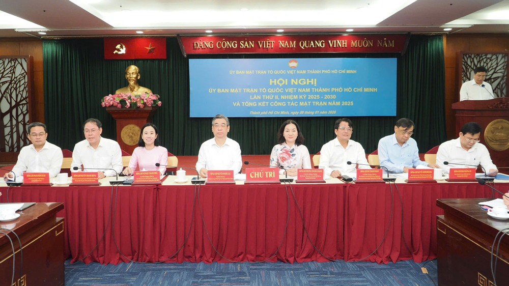 2  z7408466525988-ec112a69c28724bbbc7560a554a4bd47-8378-3426.jpg