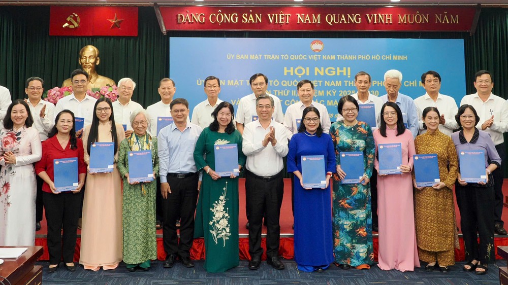 4  z7409176702367-7e3cacfd551e9846c2d532769fefcbed-2979-3123.jpg