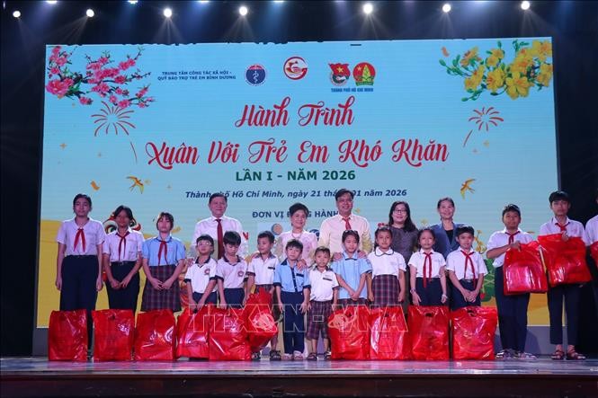 2  tre-em2-210126.jpg