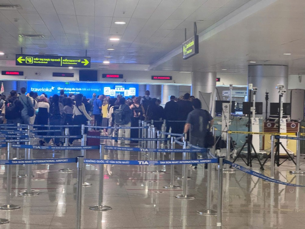 新山一机场医疗检疫区。