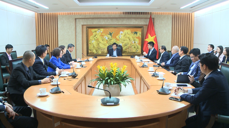 越南政府副总理阮志勇在政府办公厅会见了阿彻曼德（ArcherMind）集团董事长王继平。