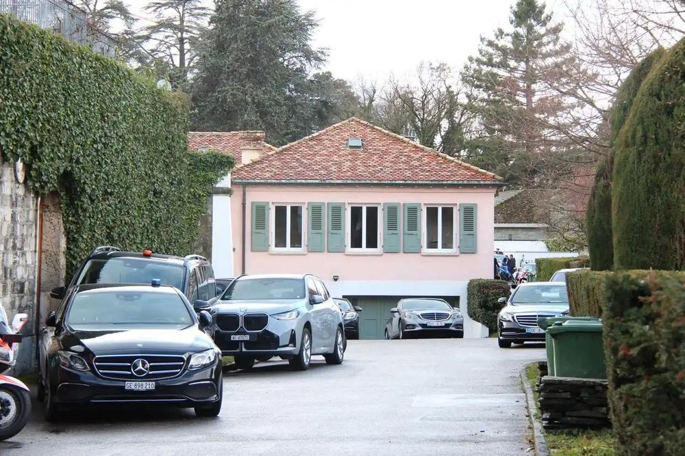 2月17日在瑞士日内瓦拍摄的阿曼驻日内瓦外交代表机构外景。