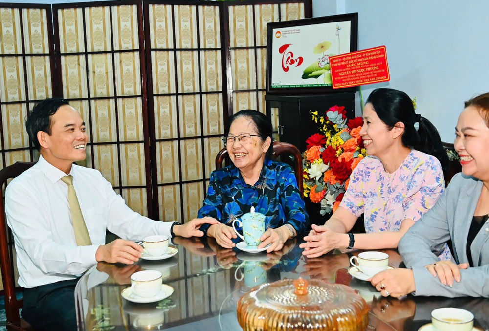 2  14624165039993902571-3041-623.jpg