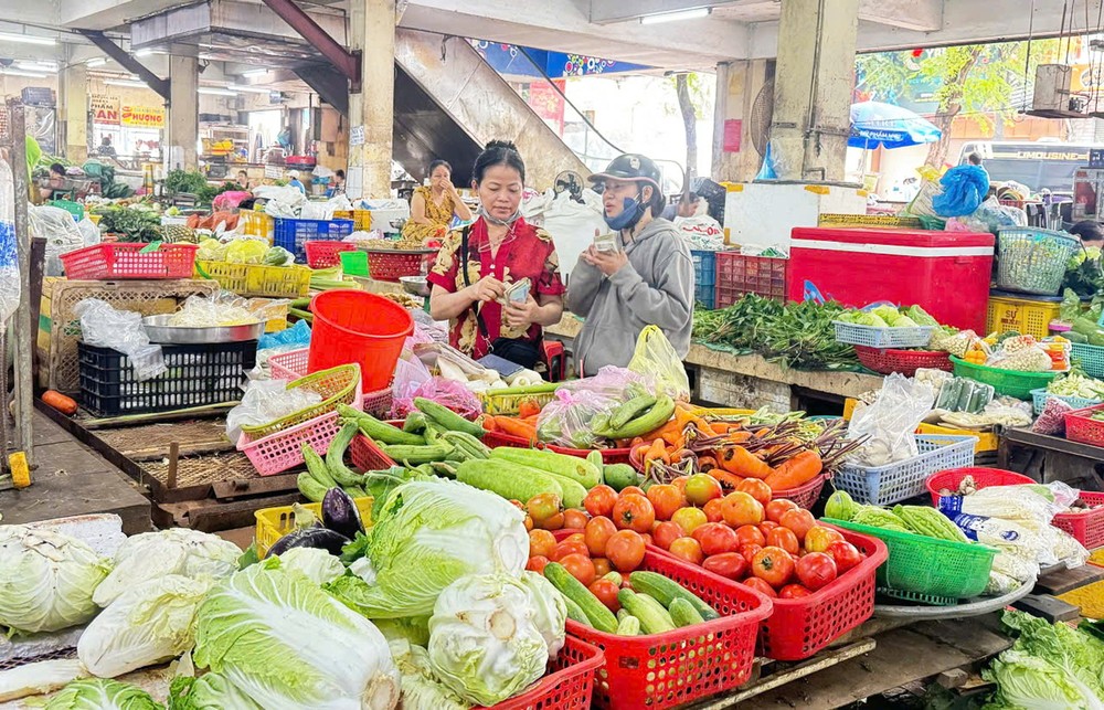 在油价上涨压力下，多种食品价格小幅攀升。