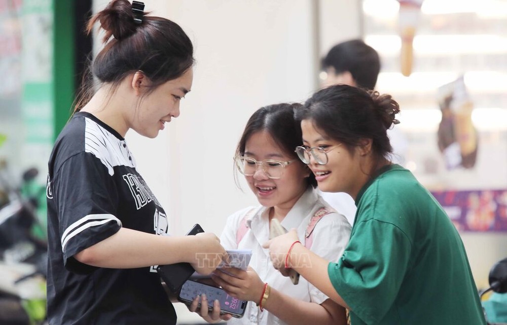 参加2025年高中毕业考试的考生。