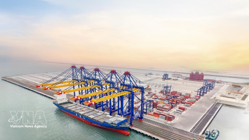 海防沥县港区5号、6号泊位。