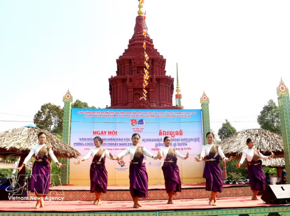 庆祝2026年传统新年的民族青年文化节上的文艺表演节目。