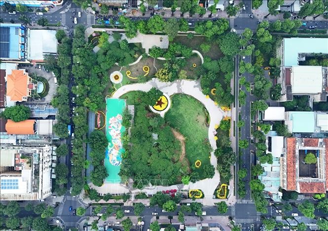 春和坊武文秦街8号地块自春节期间改造成临时公园以服务民众。图：洪达/越通社