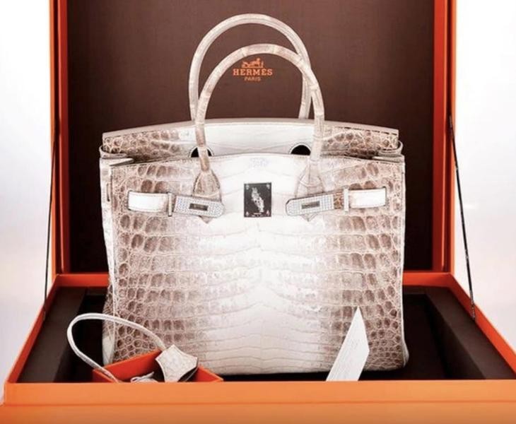 白化鳄鱼皮爱马仕手袋。图：资料图