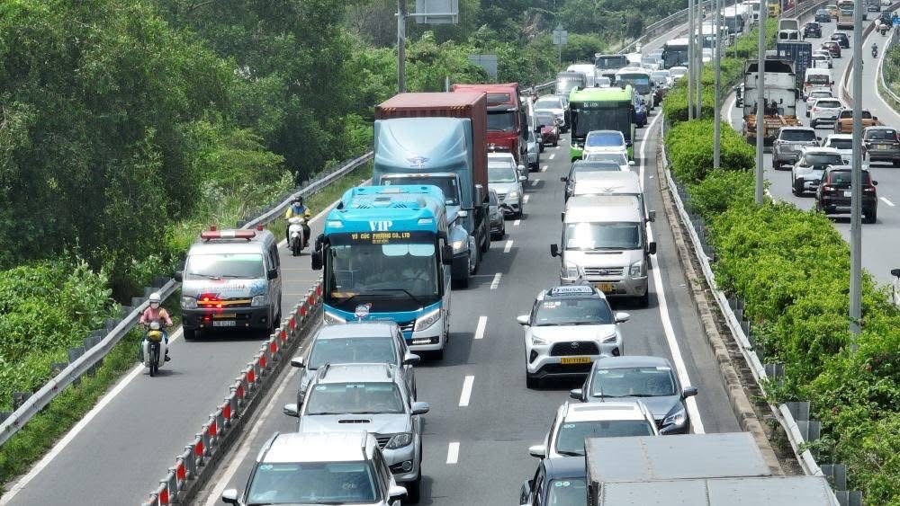 2   30a-5420-9498.jpg