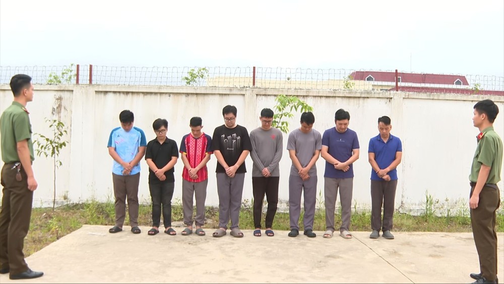 公安机关抓获各嫌疑人。