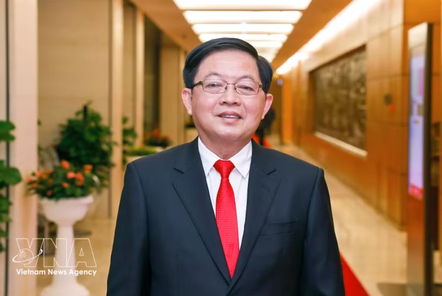 政府副总理胡国勇担任中央指导委员会主任。